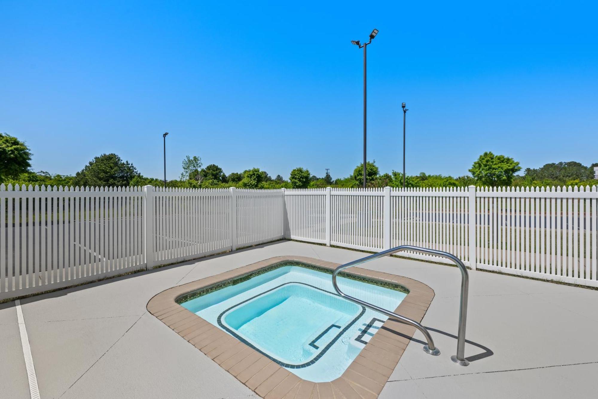 Spark By Hilton Homewood Birmingham Bagian luar foto